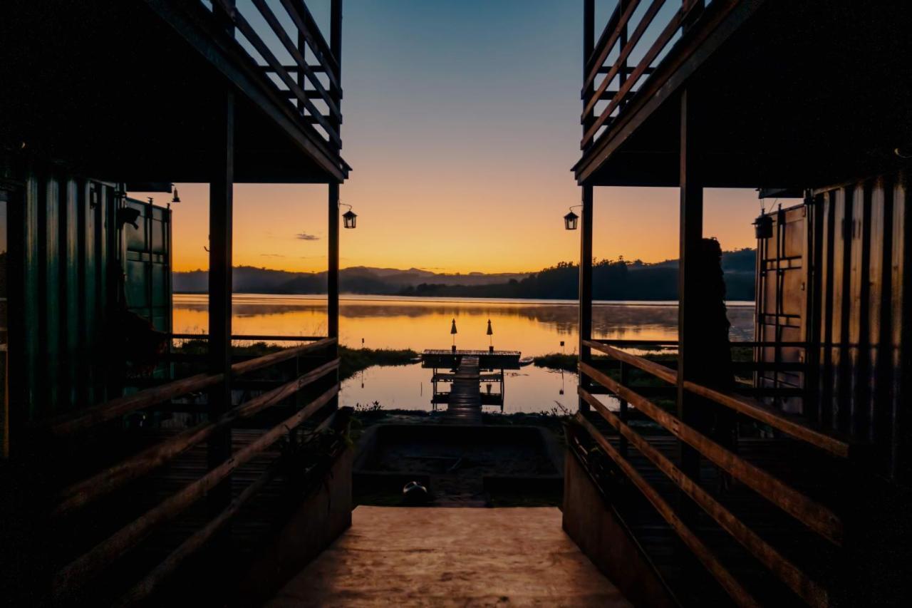 Villa Container Lodge Capitólio エクステリア 写真